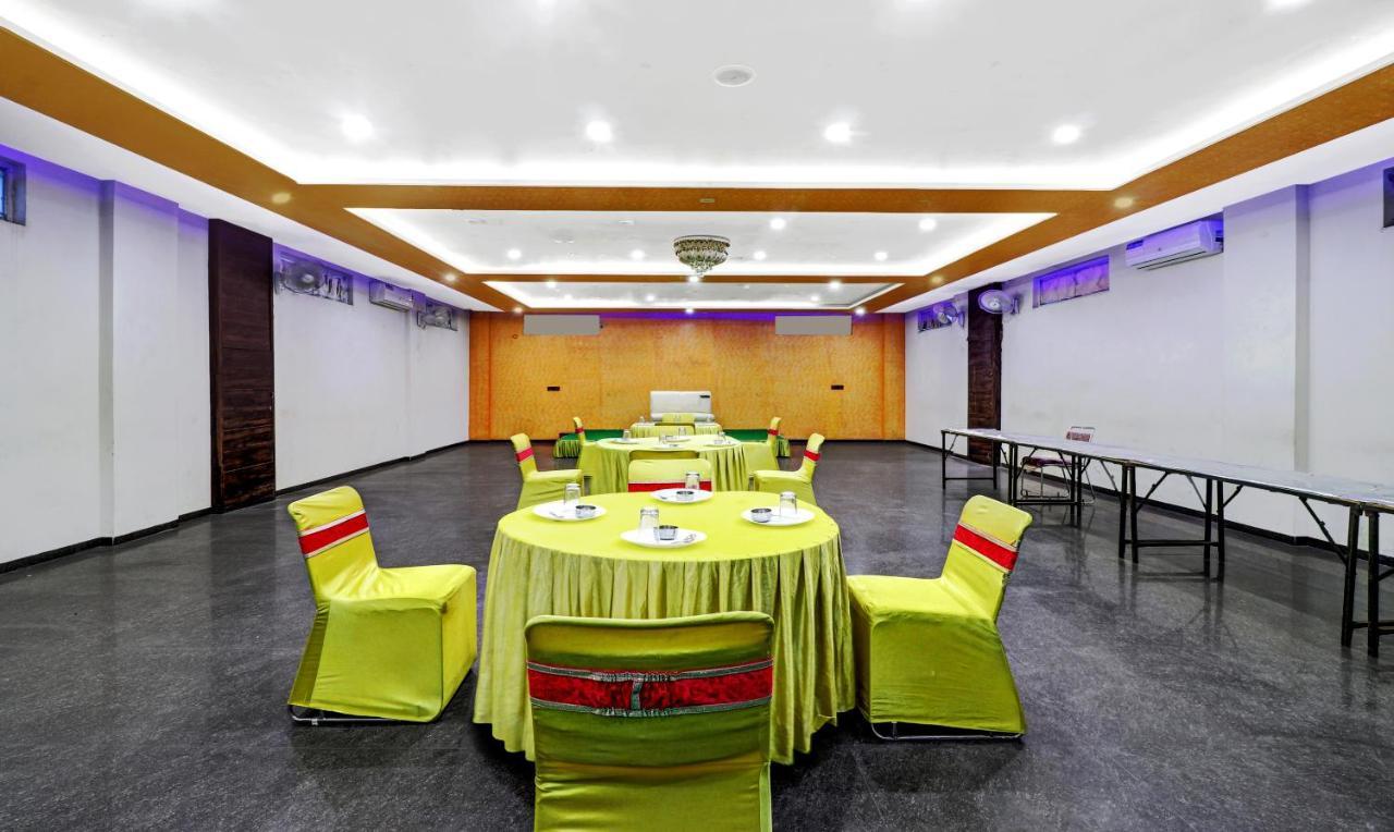 Itsy Hotels Anjali Mahal 500, Mtrs From Mathura Railway Station Exterior foto