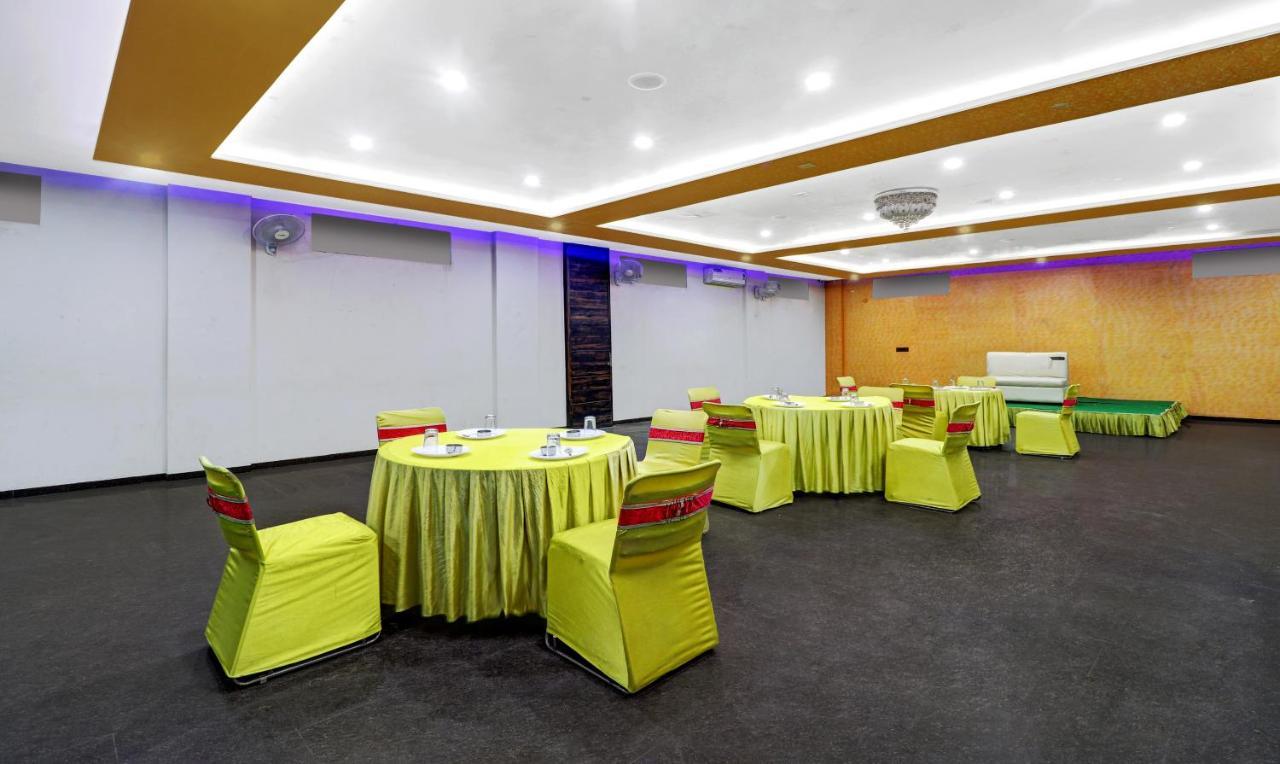 Itsy Hotels Anjali Mahal 500, Mtrs From Mathura Railway Station Exterior foto